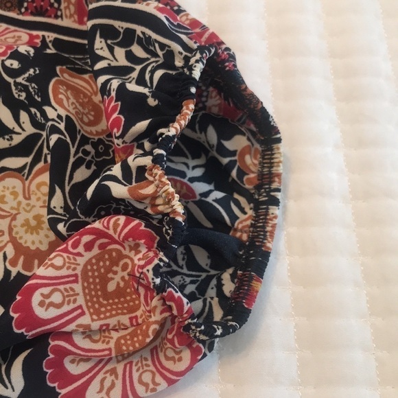 Knox Rose Boho Peasant Top - Picture 9 of 13